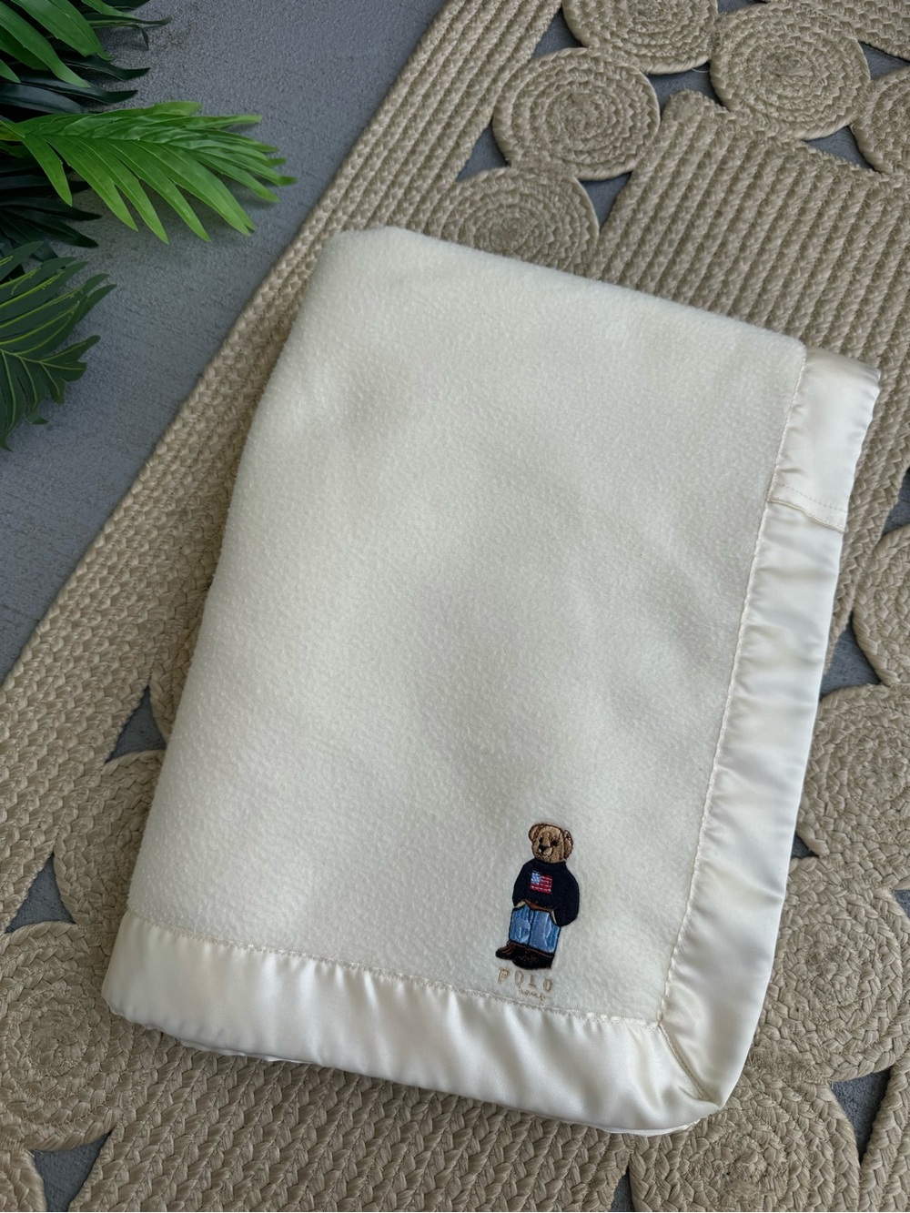 Polo Ralph Lauren Baby Bear Cream Fleece Blanket Satin Trim Embroidered Logo
